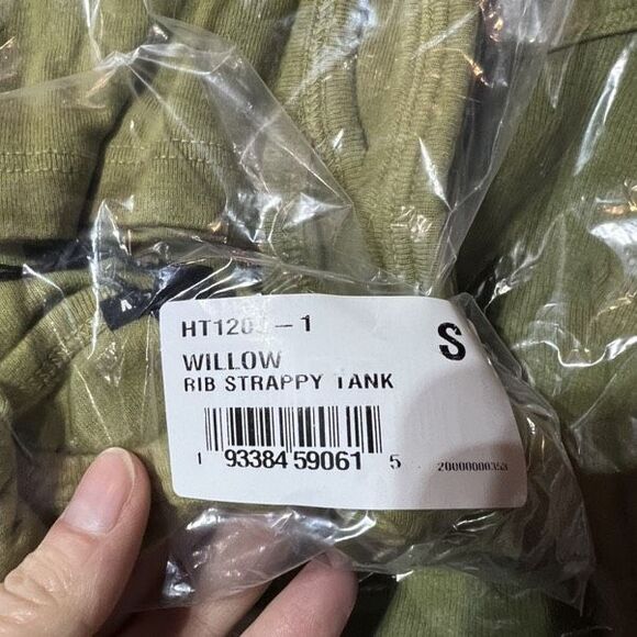 NWT Monrow Rib Strappy Tank Top Size XS Green Avocado Willow Ribbed Comfort - Picture 5 of 5